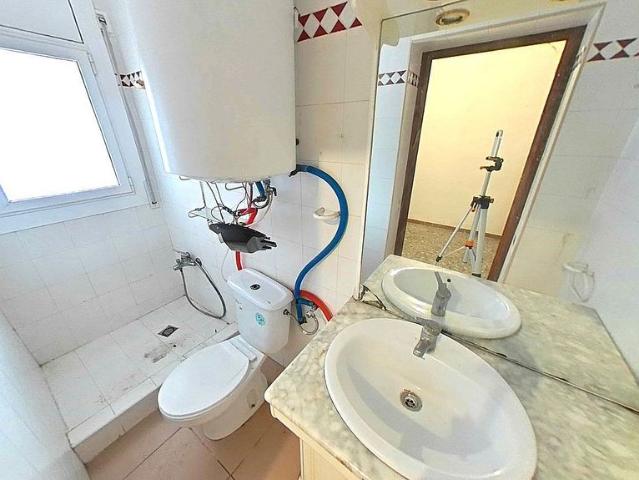 Chalet en venta en calle De Maria Sunyol, Castellví de Rosanes, de 348 m² 5 habitaciones por 360.000