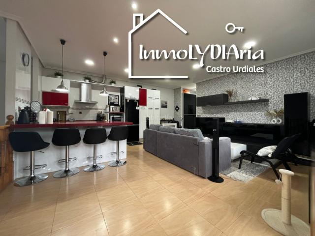 Chalet en venta en Castro Urdiales, Oriñón Allendelagua. OPORTUNIDAD CHALET ADOSADO EN SONABIA. Chalets Castro.