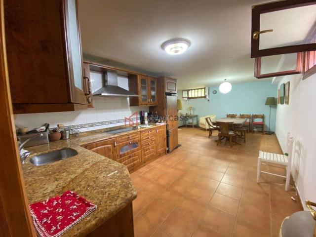 Chalet en venta en Castro Urdiales, Centro. FANTÁSTICO CHALET INDIVIDUAL EN SÁMANO. Chalets Castro.