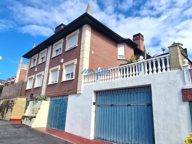 Chalet en venta en Castro Urdiales, Cotolino. CHALET ZONA COTOLINO. Chalets Castro.