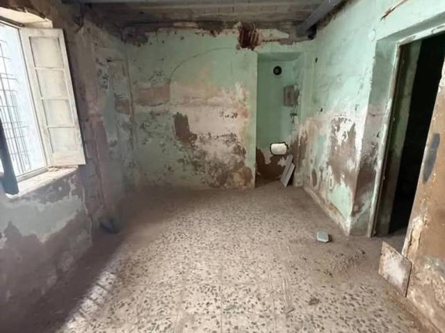 Casa para reformar junto al ayuntamiento de Badajoz