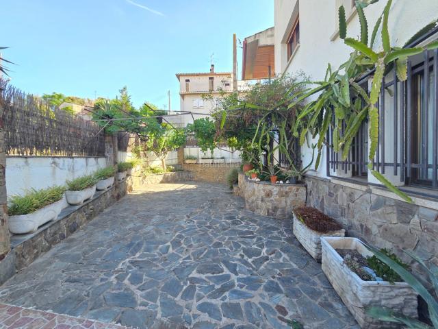 Chalet en venta en Cerdanyola del Vallès, Serraparera. CHALET A 4 VIENTOS EN SERRAPARERA. Chalets Cerdanyola del.