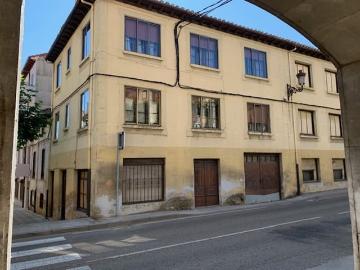 Chalet en venta en Cervera de Pisuerga, Palencia