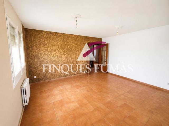 Chalet en venta en Cervera. Oportunidad. Chalets.