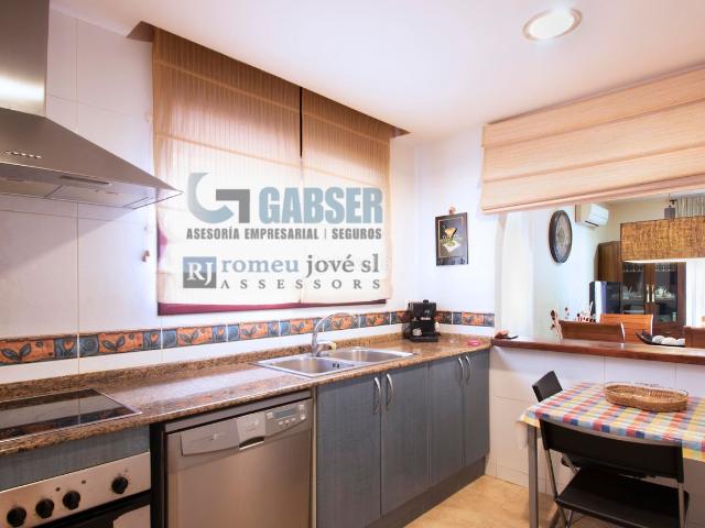Chalet en venta en Cervià de les Garrigues. *Casa Chalet Independent a Cervià de les Garrigues*. Chalets Cervià de les.