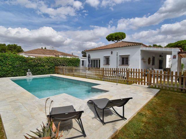 Chalet en venta en Chiclana de la Frontera, Cádiz Costa de la Luz