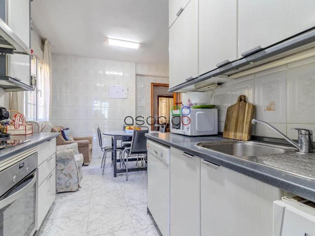 Chalet en venta en Chiloeches. AMPLIO CHALET INDEPENDIENTE EN CHILOECHES. Chalets.