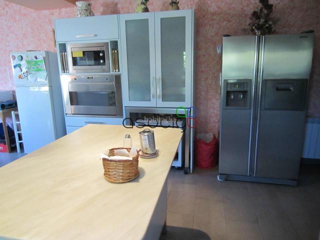 Chalet en venta en Chiloeches. EXCELENTE VIVIENDA EN UNA PLANTA EN URB. EL CLAVIN. Chalets.