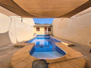 Chalet en venta en Chinorlet / Xinorlet, Alicante