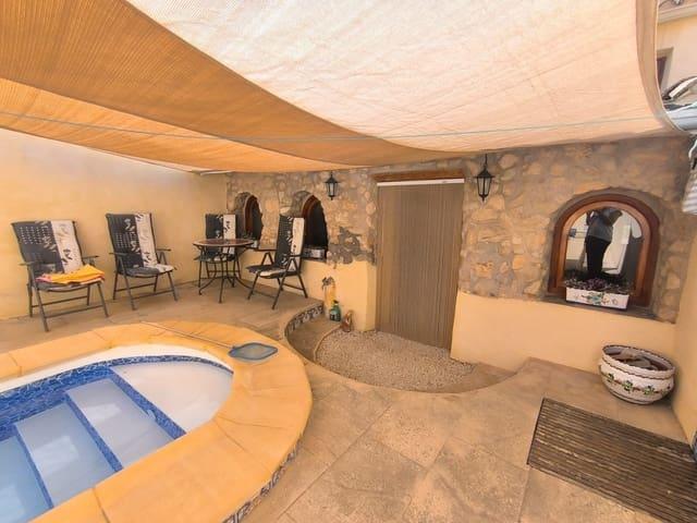 Chalet en venta en Chinorlet / Xinorlet, Alicante