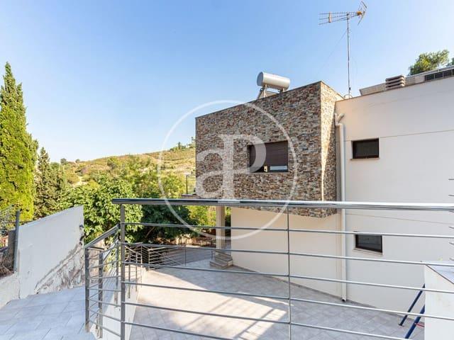 Chalet en venta en Chiva, Valencia