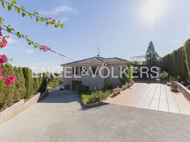 Chalet en venta en Chiva, Valencia