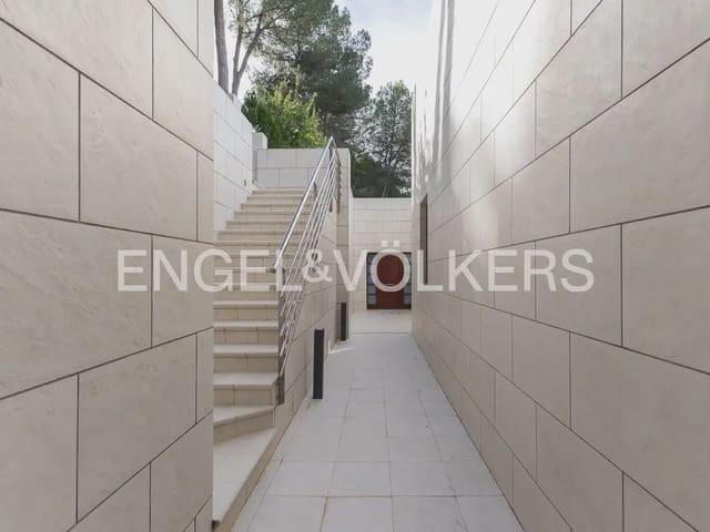 Chalet en venta en Chiva, Valencia