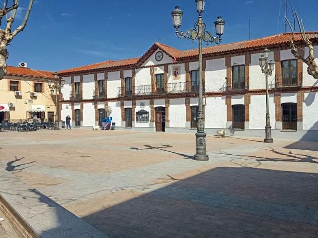 Chalet en venta en Chozas de Canales. ? Oportunidad de inversión Chalet alquilado NO VISITABLE. Chalets Chozas de.