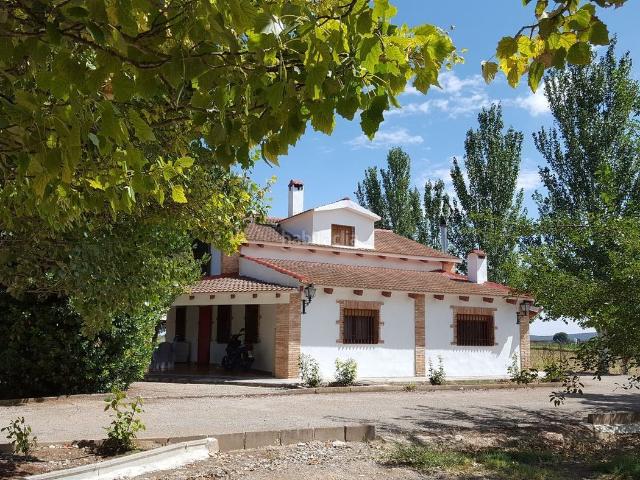 Chalet en venta en Ciudad Real, Área Rual Valverde Las Casas. Chalets Ciudad.