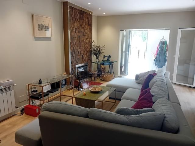 Chalet en venta en Ciudad Real, La Poblachuela. Chalet en Ciudad Real con parcela de 2.486 m, piscina, cocina campera y a solo 5 minutos del centro de la ciudad. Chalets Ciudad.