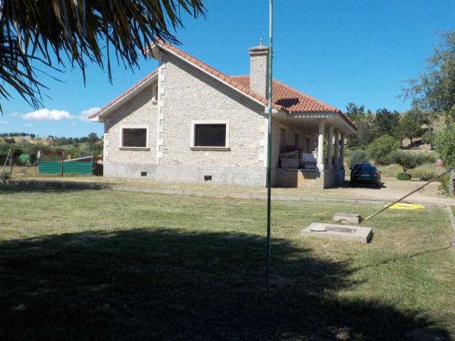 Chalet en venta en Ciudad Rodrigo. Chalet en venta en Ciudad Rodrigo. Chalets Ciudad.