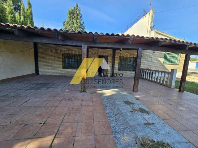 Chalet en venta en Cuarte de Huerva. Chalets Cuarte de.
