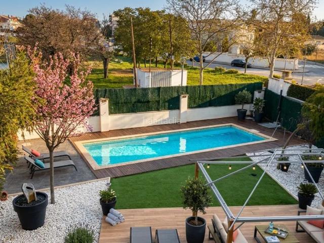 Chalet en venta en Cubelles, Santa Maria l´Eixample Sud Sumella. Villa en venta en Cubelles, 10 dormitorios. Chalets.
