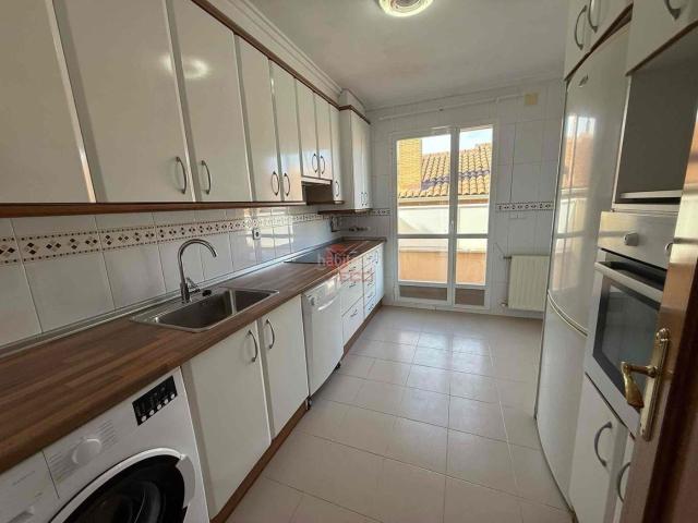Chalet en venta en Cuenca, Centro. en Cuenca. Chalets.