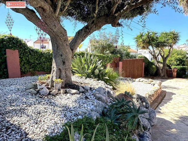 Chalet en venta en Cunit, Tarragona Costa Dorada