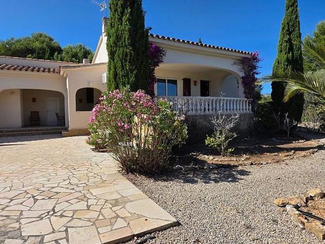 Chalet en venta en Ametlla de Mar, l´, de 151 m² 3 habitaciones por 440.000