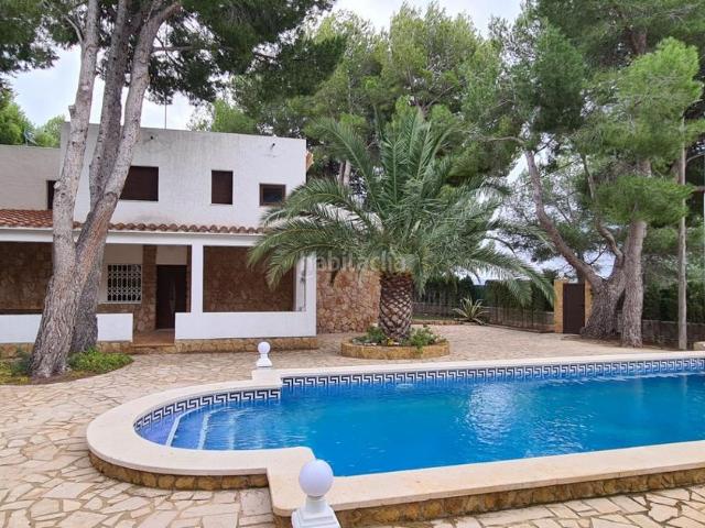 Chalet en venta en Ametlla de Mar L´, Sant Jordi D´Alfama Costa Dorada. Exclusiva Villa de Lujo en Primera Línea de Mar junto a Cala Sant Jordi. Chalets Ametlla de Mar.