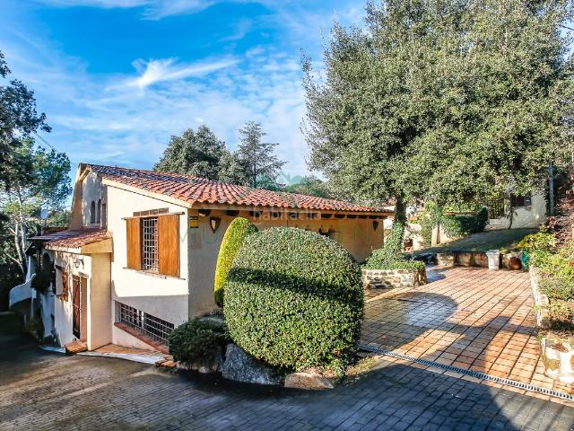 Chalet en venta en Ametlla del Vallès L´. Casa FAMILIAR en EL SERRAT. Chalets Ametlla del Vallès.