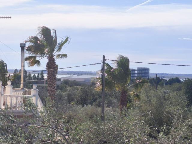 Chalet en venta en Ampolla L´ Costa Dorada. Chalet en venta en Ampolla L, 4 dormitorios. Chalets Ampolla.