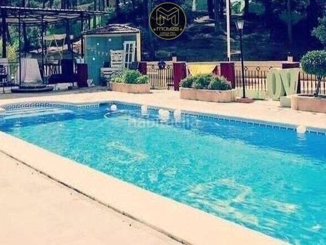 Chalet en venta en Andújar. Chalet en venta en Andujar, 6 dormitorios. Chalets.