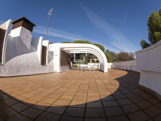 Chalet en venta en Andújar. Exclusiva y lujosa finca rústica con gran privacidad en venta en Andújar, en un entorno natural. Chalets.