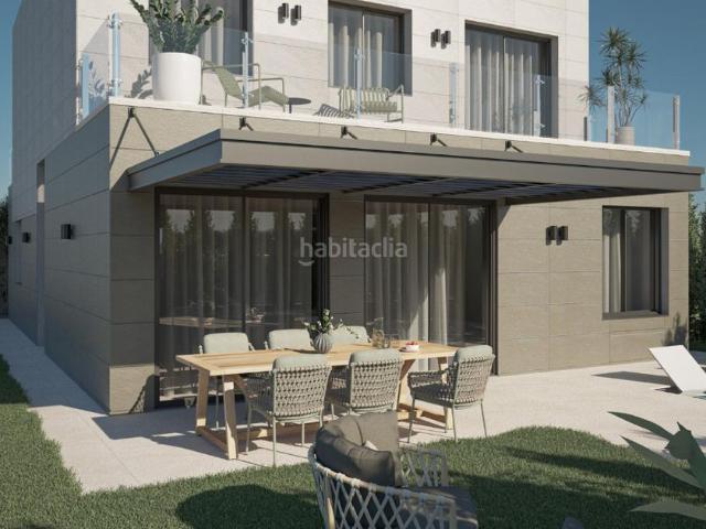 Chalet en venta en Abrera. Obra nueva St Hilari. Chalets.