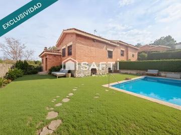 Chalet en venta en Abrera, Barcelona