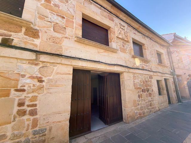 Chalet en venta en Aguilar de Campoo, Palencia