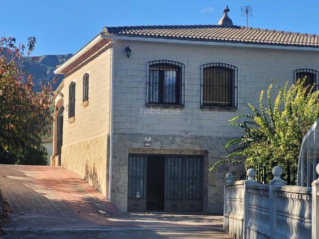Chalet en venta en Agres. Chalet independiente en venta en Beniali Alicante. Chalets.