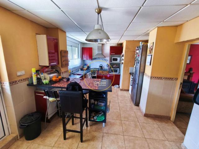 Chalet en venta en Aielo de Malferit. OPORTUNIDAD! CASA DE CAMPO EN EXCLUSIVA CON AGUA Y LUZ EN AIELO DE MALFERIT CON 4 HABITACIONES. Chalets Aielo de.