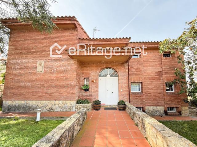 Chalet en venta en Altafulla Costa Dorada. Exclusiva casa independiente en ALTAFULLA. Chalets.