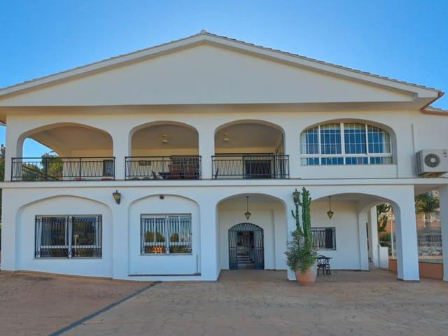Chalet en venta en Alzira, Valencia