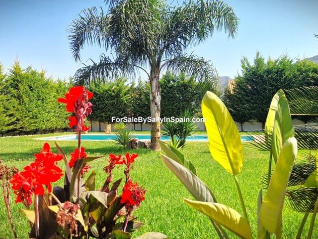 Chalet en venta en Alzira, Valencia