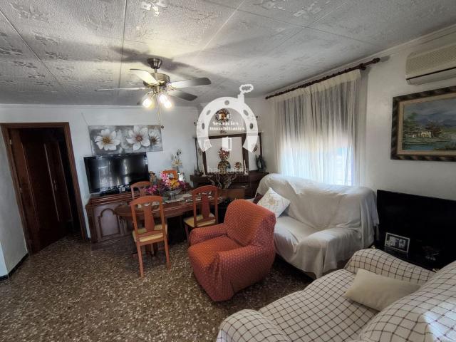 Chalet en venta en Albatera. chalet en zonza albateras,con 297 metros de casa, incluye casita de invitados. Chalets.