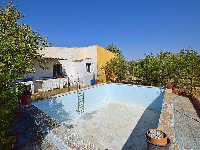 Chalet en venta en Albatera, Alicante