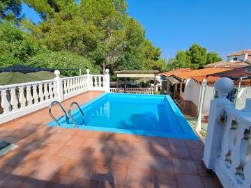 Chalet en venta en Alberic, Valencia