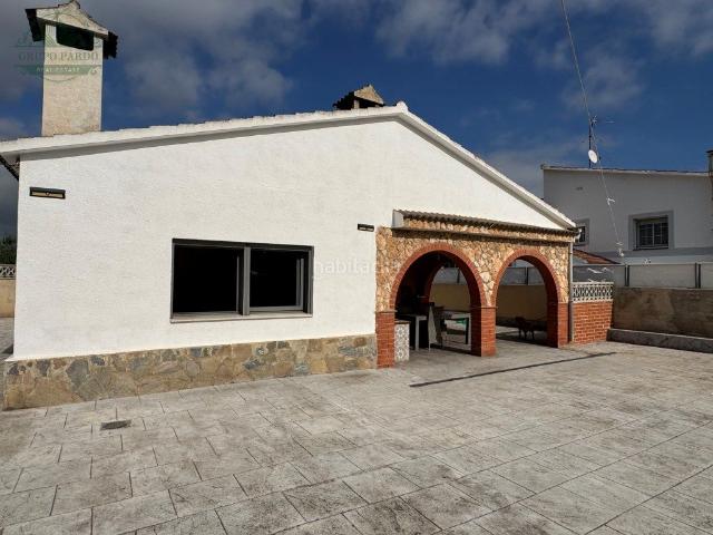Chalet en venta en Albinyana. Chalet independiente en La Papiola, Albinyana. Chalets.