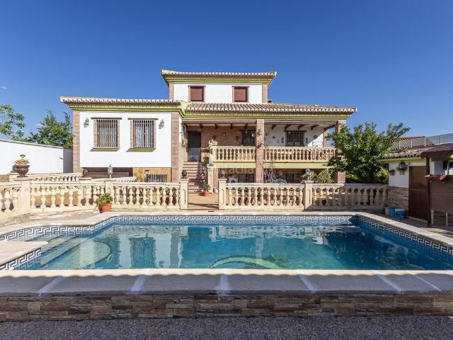 Chalet en venta en Albolote. Chalet en Albolote. Chalets.