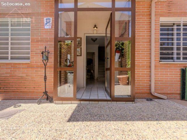 Chalet en Venta en Albolote, Granada