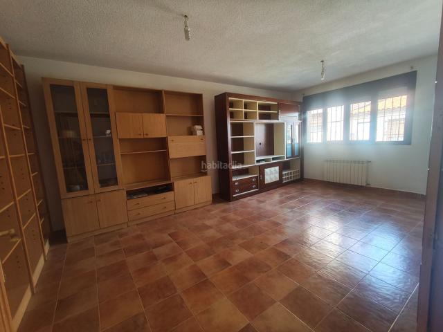 Chalet en venta en Alcabón. chalet para inversores con rentabilidad. Chalets.