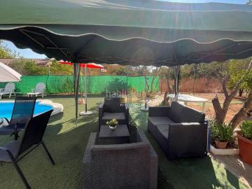 Chalet en venta en Alcalá de Guadaira, Oromana. Chalet en venta en Urbanización La Galbana, 1 dormitorio. Chalets Alcalá de.