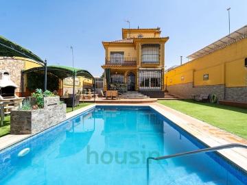 Chalet en venta en Alcalá de Guadaira, Sevilla