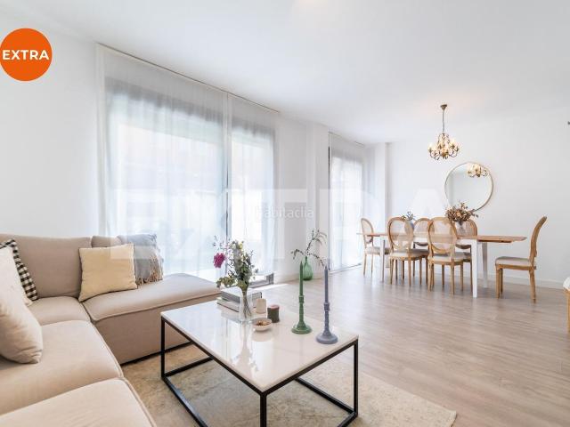 Chalet en venta en Alcalá de Henares, Rinconada. Impecable Chalet con jardín y dos terrazas de tres Plantas en La Mejor Zona de Alcalá de Henares. Chalets Alcalá de.