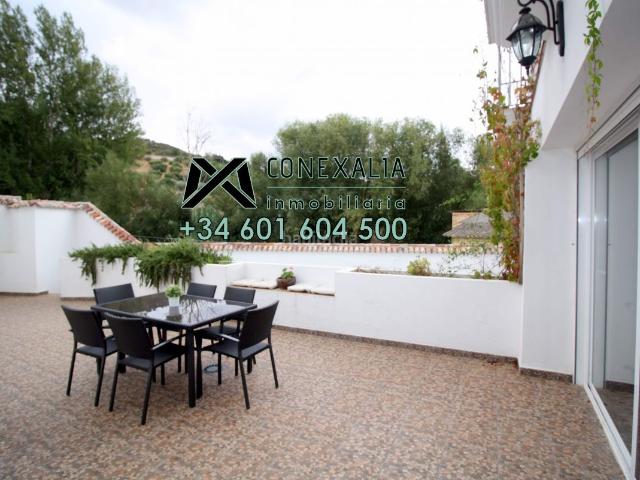 Chalet en venta en Alcalá del Valle. Chalet en venta en Alcornocalejo, 4 dormitorios. Chalets Alcalá del.